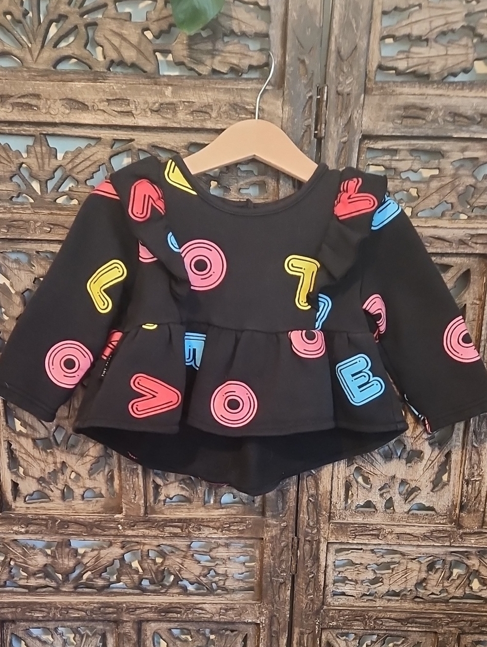 Tiny Tribe Black Peplum High low Sweatshirt Top LOVE. 12m. Euc
